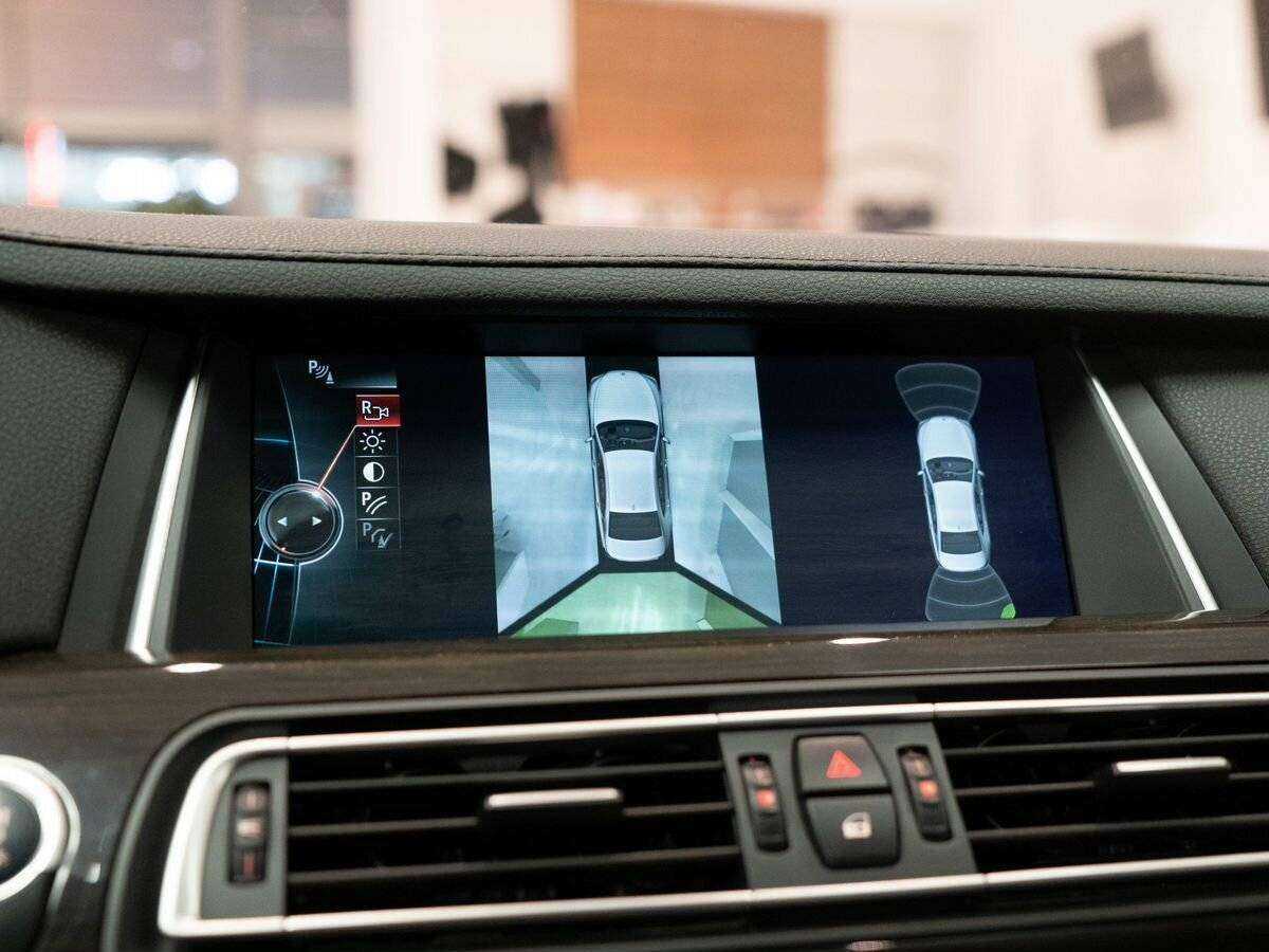 BMW 7 серии 740d xDrive, 2013 Фото №21