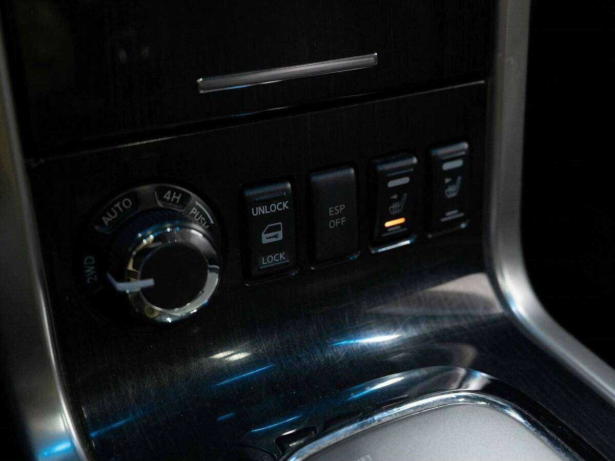 Nissan Pathfinder, 2011 Фото №25