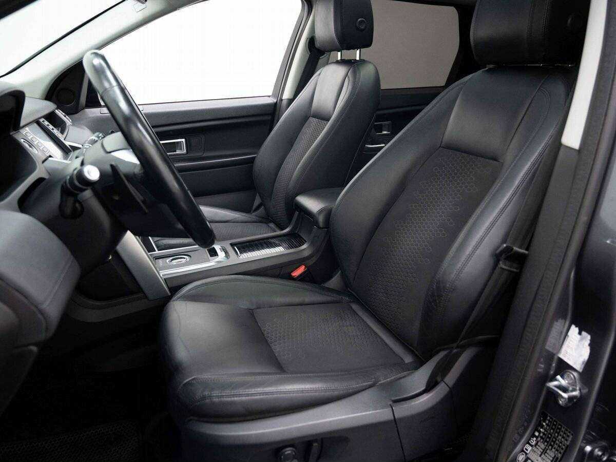 Land Rover Discovery Sport, 2015 - 183 000 км. | Фото №8