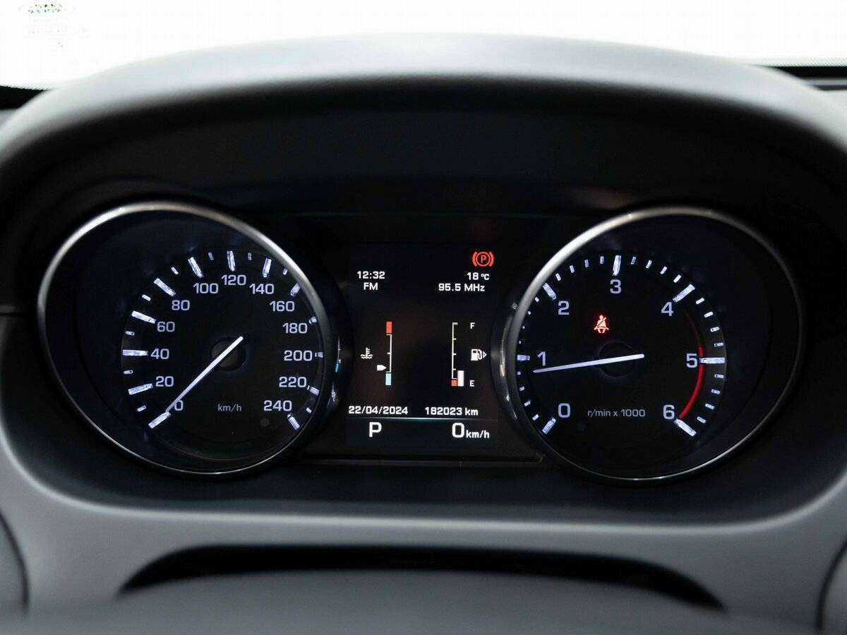 Land Rover Discovery Sport, 2015 Фото №14