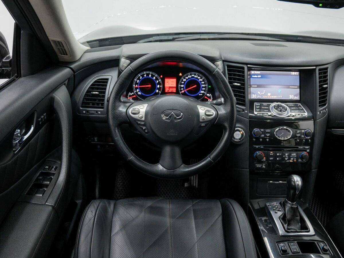 Infiniti FX35, 2009 Фото №11