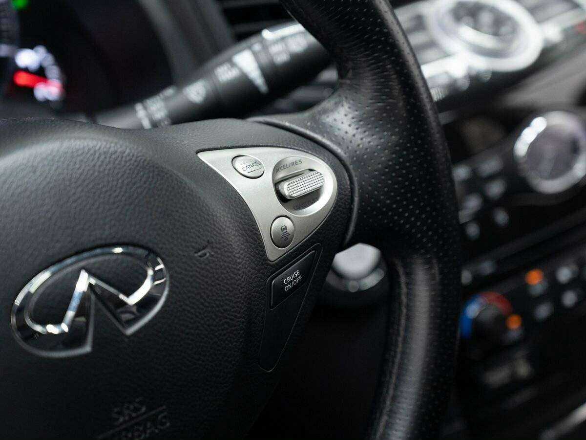 Infiniti FX35, 2009 Фото №20