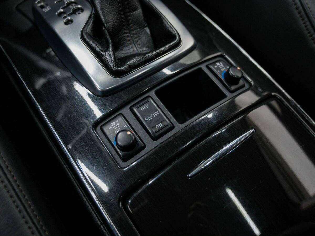 Infiniti FX35, 2009 Фото №23