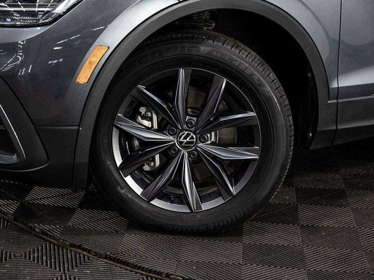 Volkswagen Tiguan, 2022 Фото №14