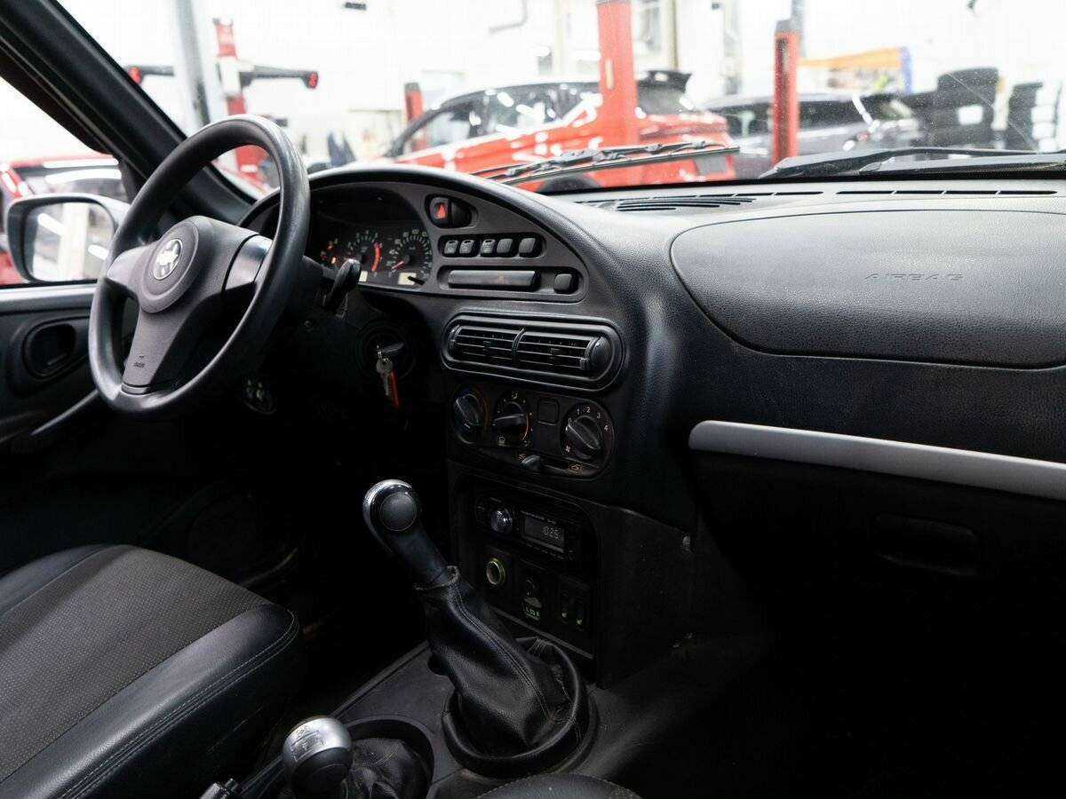 Chevrolet Niva, 2011 Фото №15