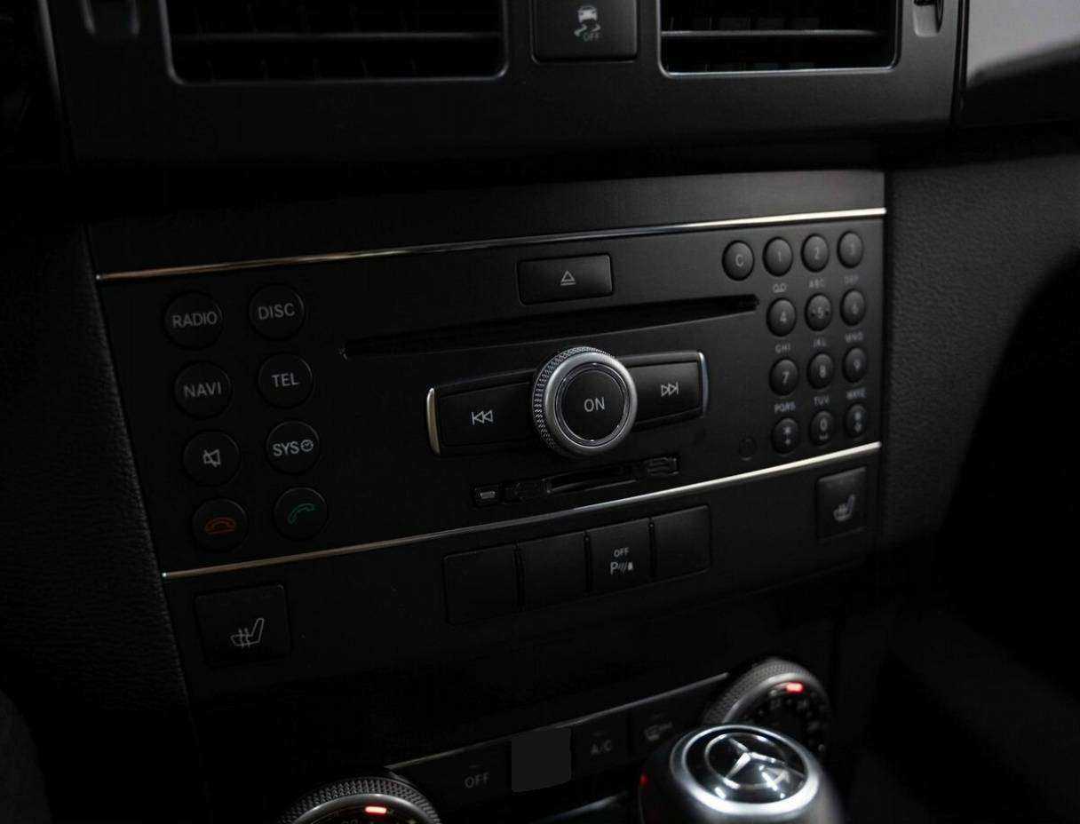 Mercedes-Benz GLK-Класс 300, 2011 Фото №23