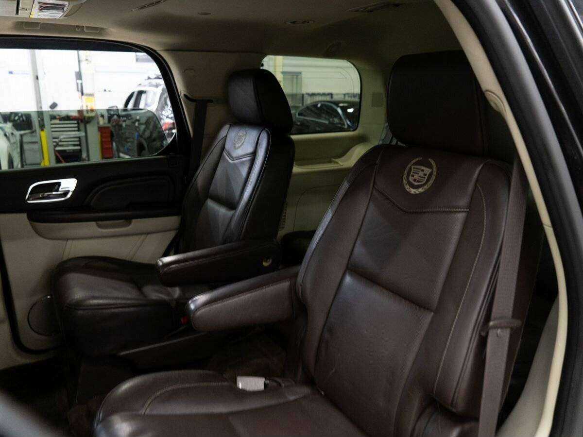 Cadillac Escalade, 2011 Фото №7