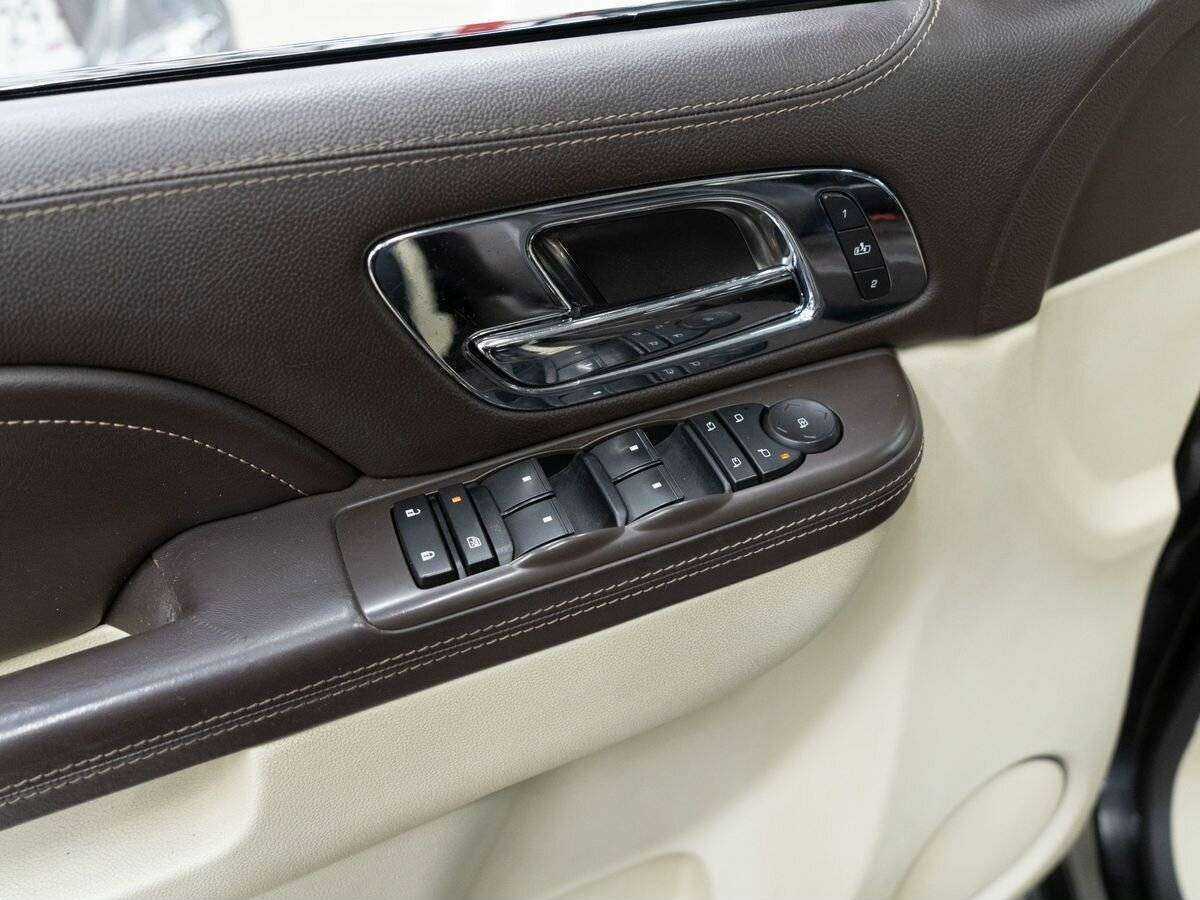 Cadillac Escalade, 2011 Фото №16