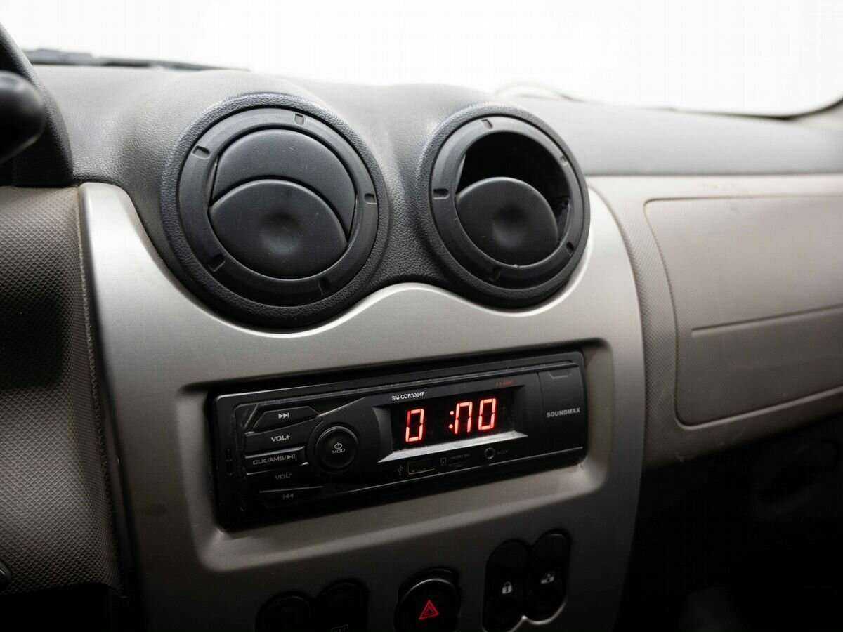 Renault Logan, 2010 Фото №16