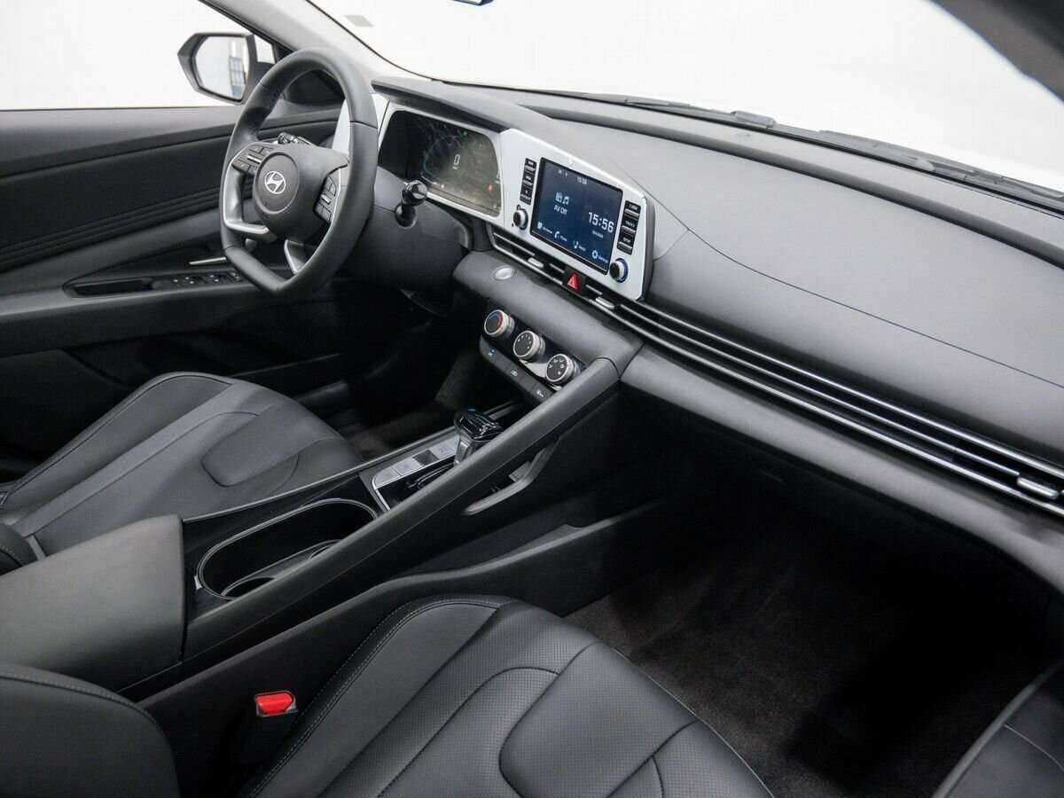 Hyundai Elantra, 2023 Фото №8