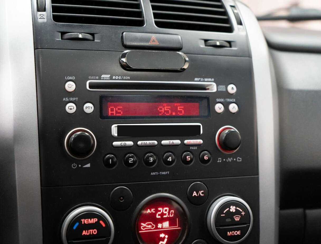 Suzuki Grand Vitara, 2010 Фото №10