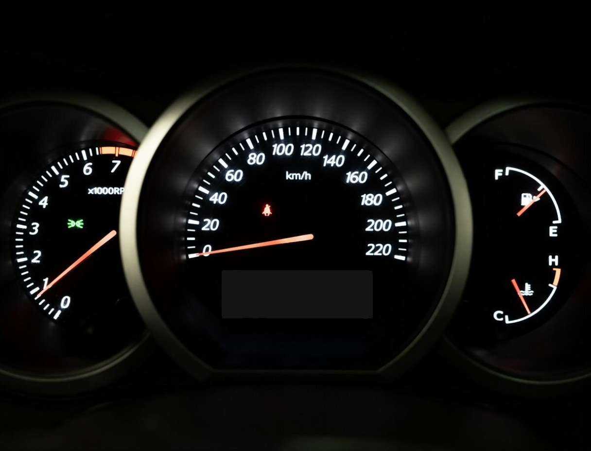 Suzuki Grand Vitara, 2010 Фото №12