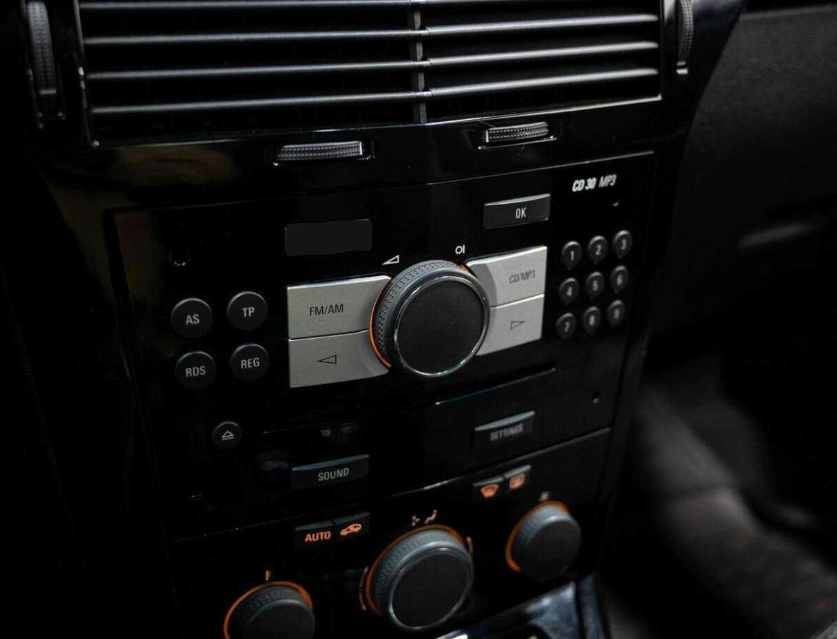 Opel Astra, 2010 Фото №17