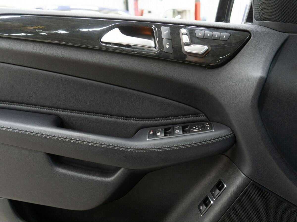 Mercedes-Benz GLS 350 d, 2016 Фото №15
