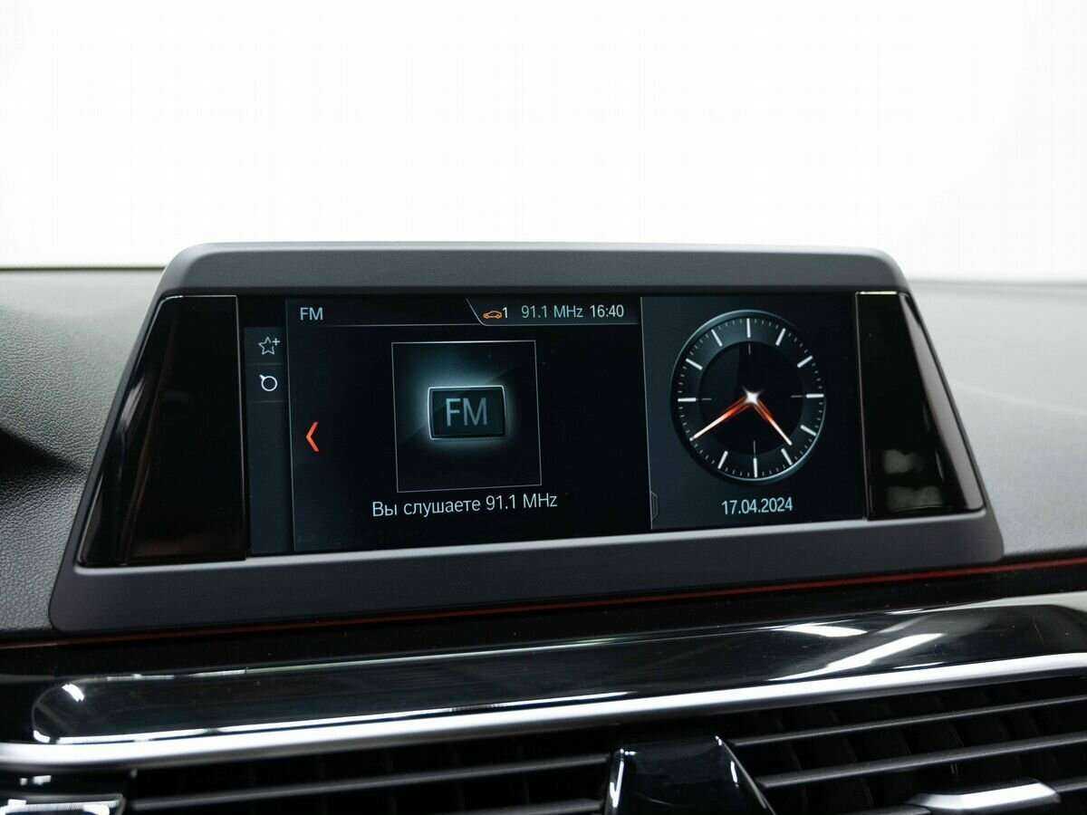 BMW 5 серии 520d xDrive, 2019 Фото №20