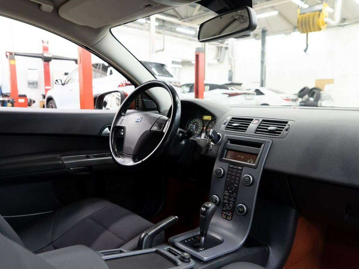 Volvo C30, 2010 Фото №15