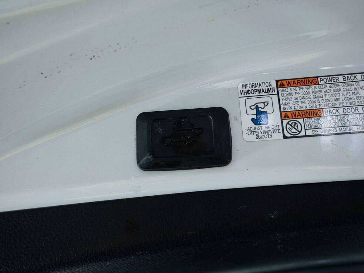 Toyota RAV4, 2019 Фото №23