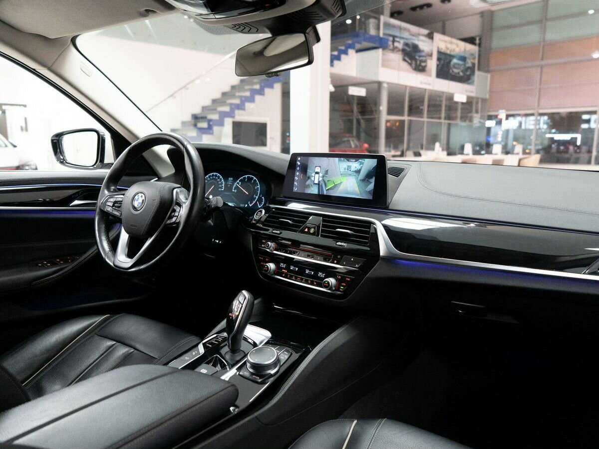 BMW 5 серии 530d xDrive, 2018 Фото №18