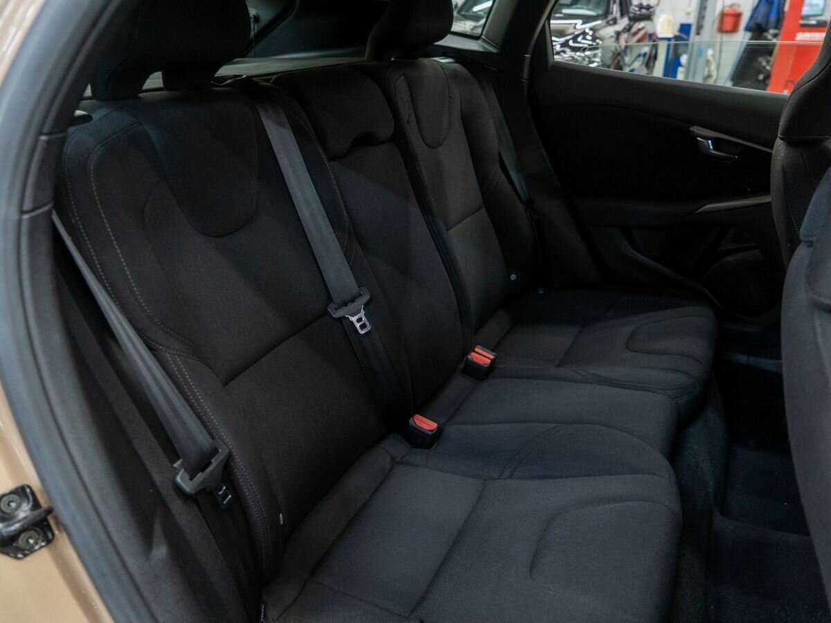 Volvo V40 Cross Country, 2013 - 140 000 км. | Фото №8