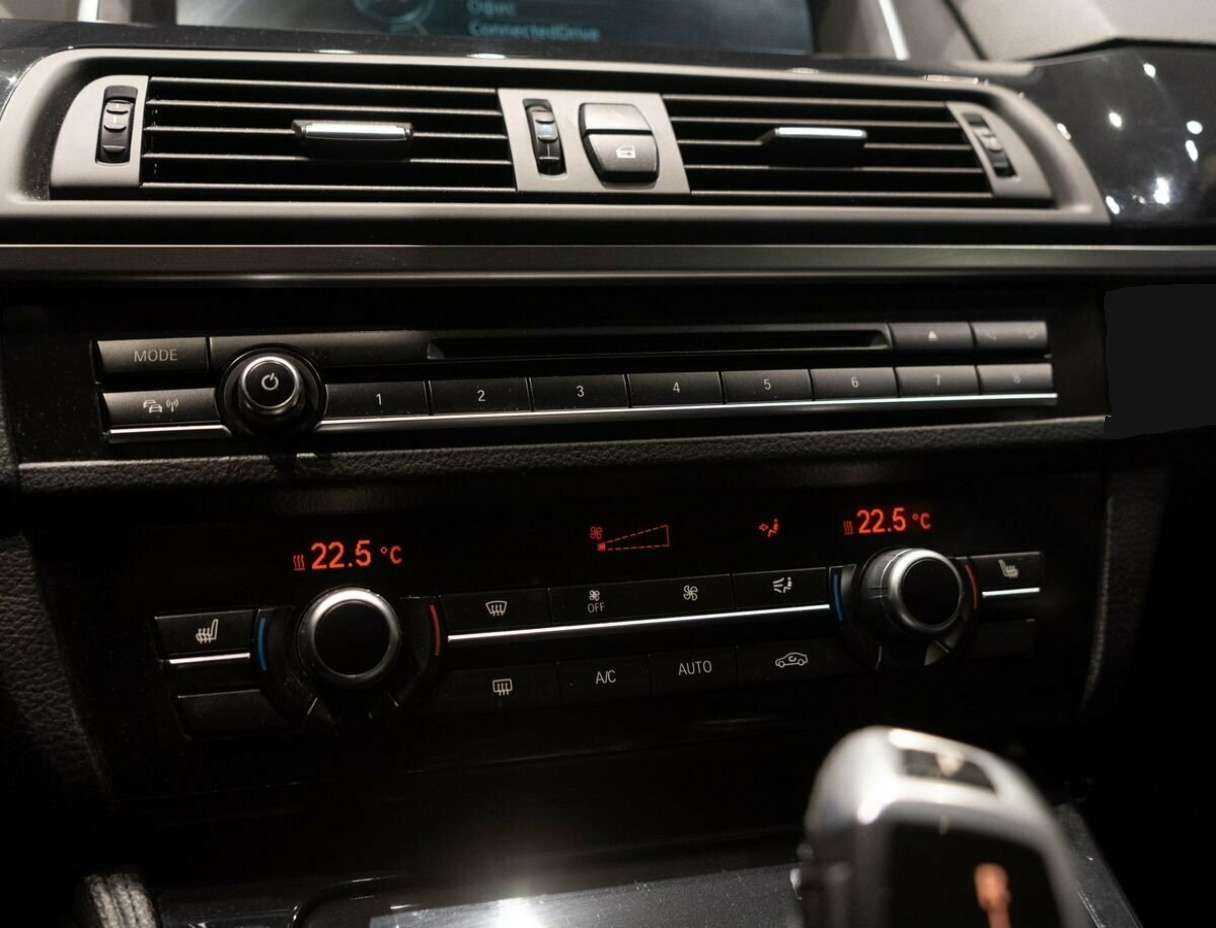 BMW 5 серии 520i, 2016 Фото №14