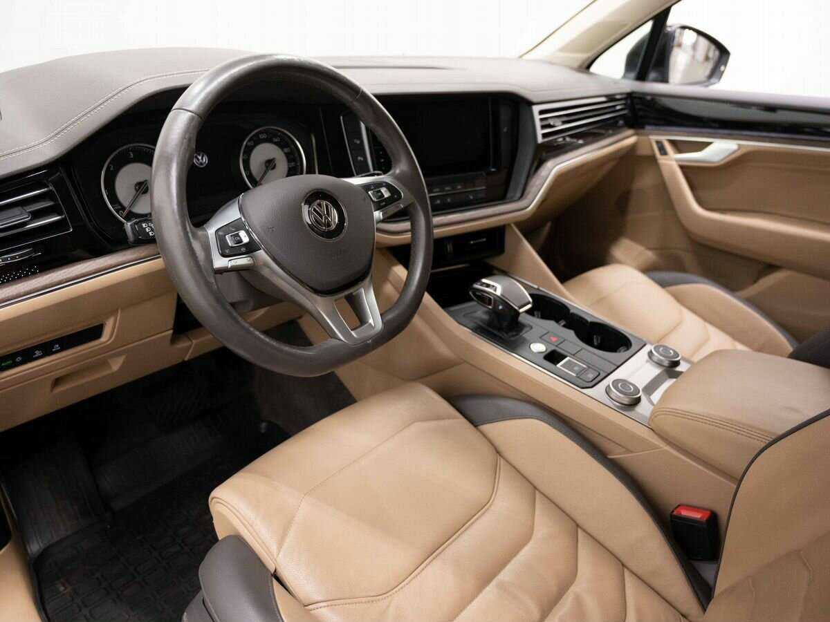Volkswagen Touareg, 2018 - 235 000 км. | Фото №7