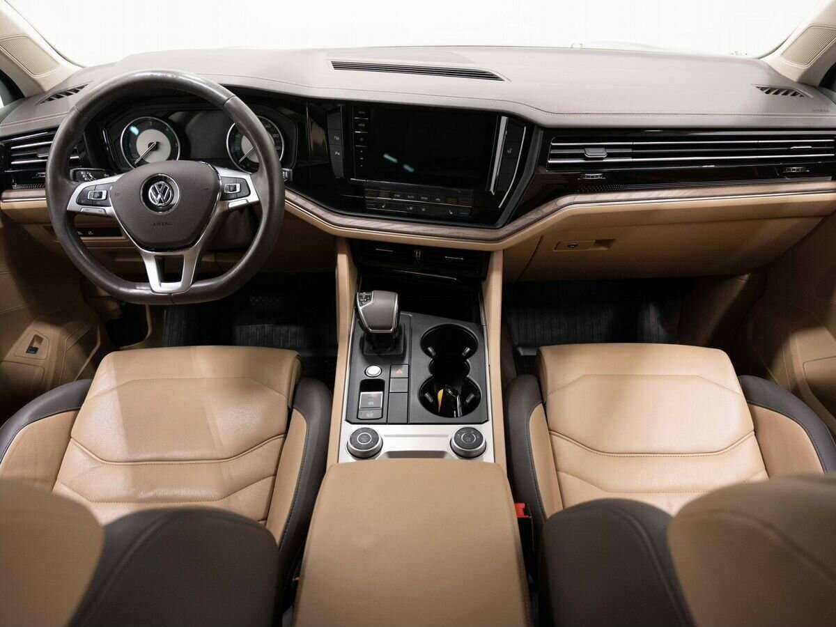 Volkswagen Touareg, 2018 Фото №13