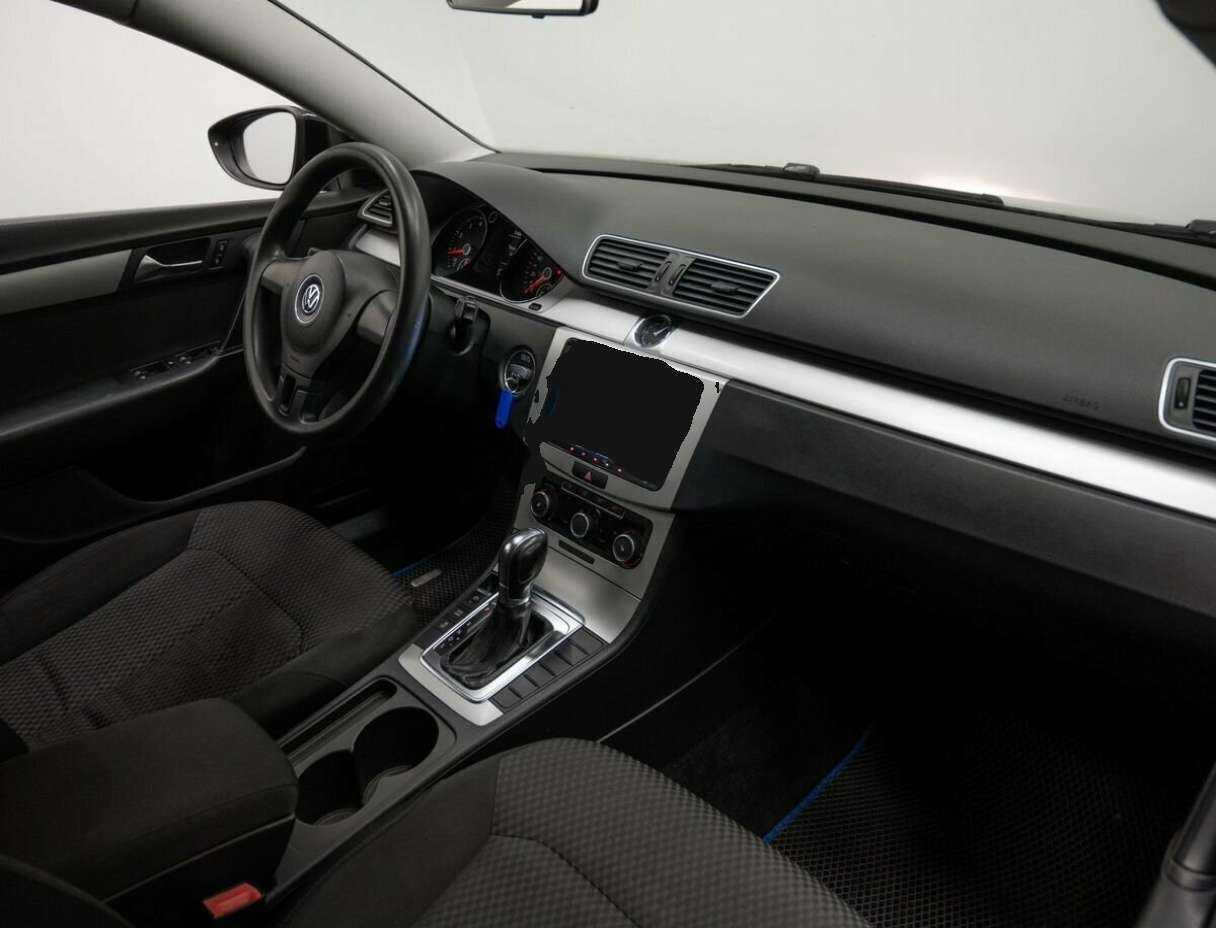 Volkswagen Passat, 2011 Фото №9