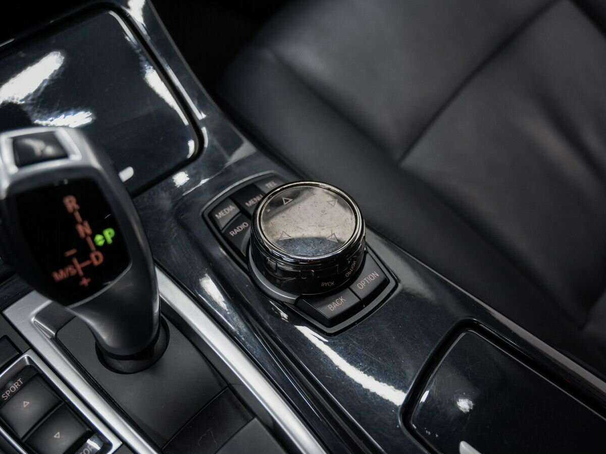 BMW 5 серии 528i xDrive, 2013 Фото №19