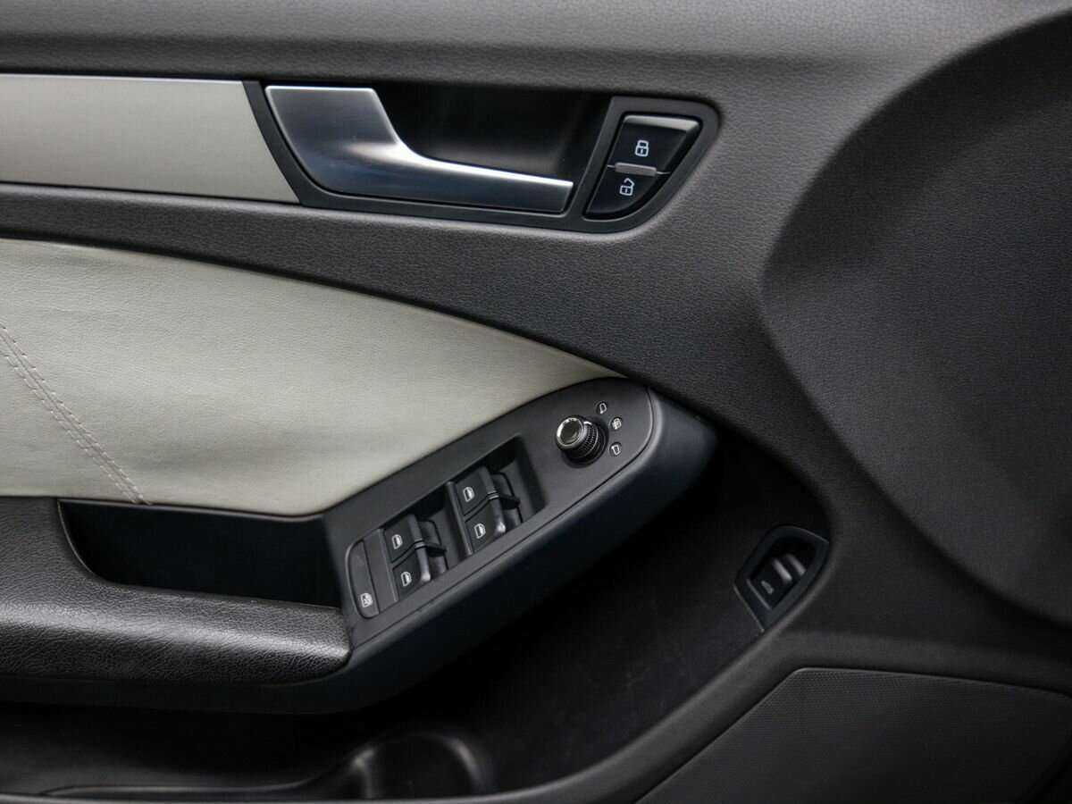 Audi A4, 2010 Фото №15