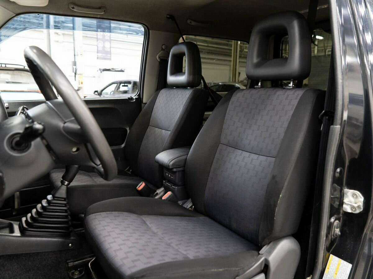 Suzuki Jimny, 2009 - 157 804 км. | Фото №4