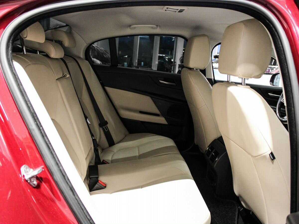 Jaguar XE, 2016 Фото №21