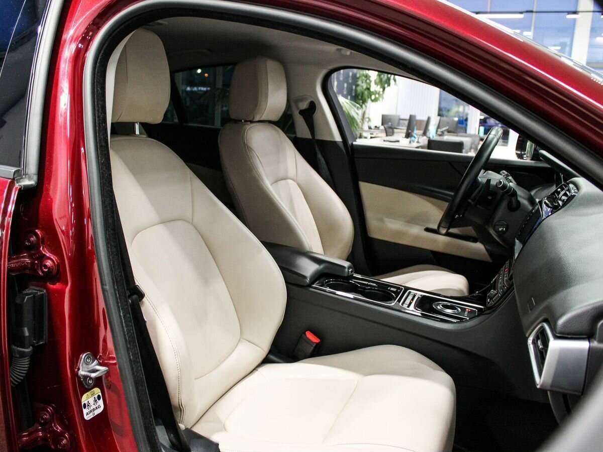 Jaguar XE, 2016 Фото №24