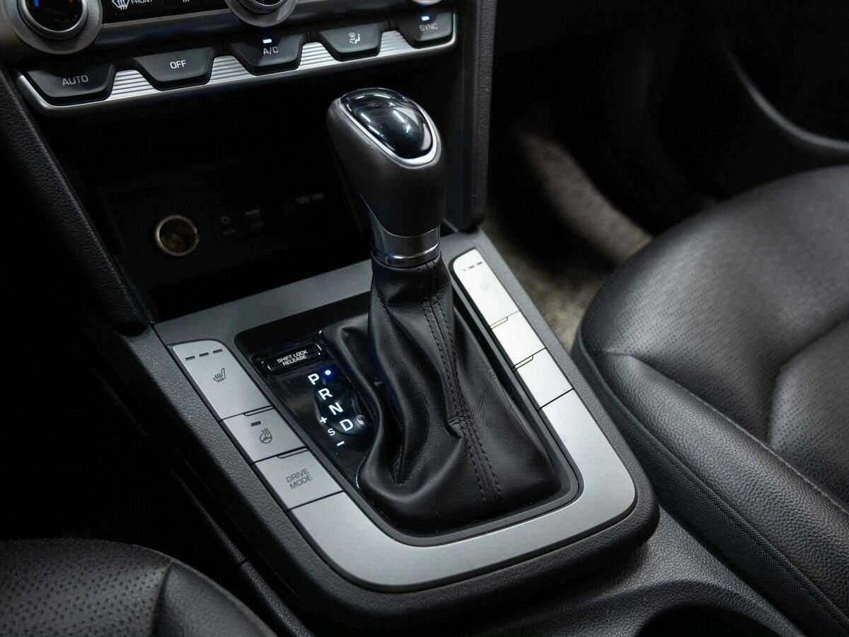 Hyundai Avante, 2018 Фото №21