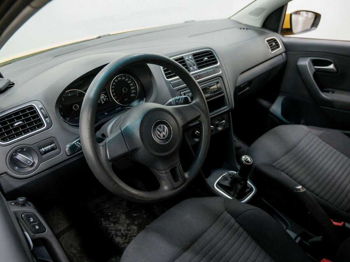 Volkswagen Polo, 2011 Фото №14