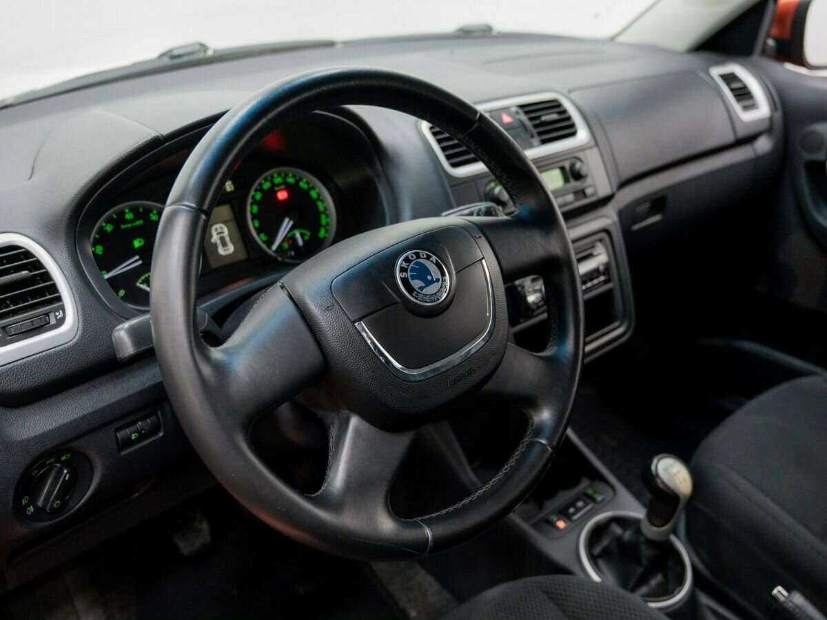 Skoda Fabia, 2010 Фото №17