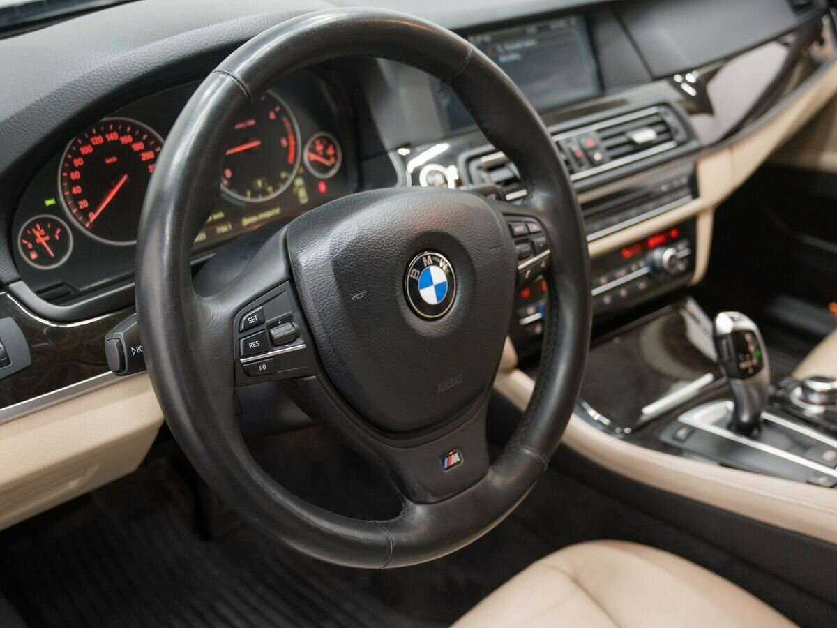 BMW 5 серии 525d, 2011 Фото №19