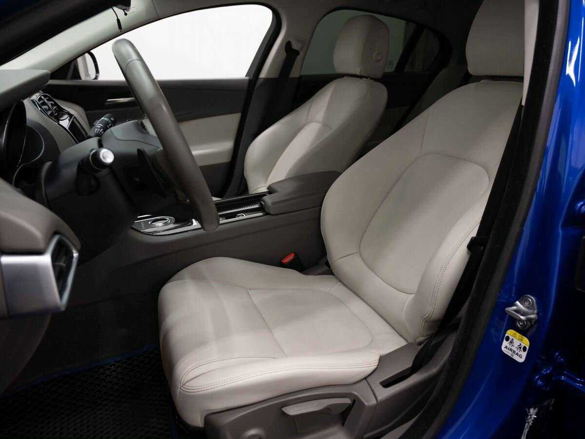 Jaguar XE, 2017 - 54 000 км. | Фото №8