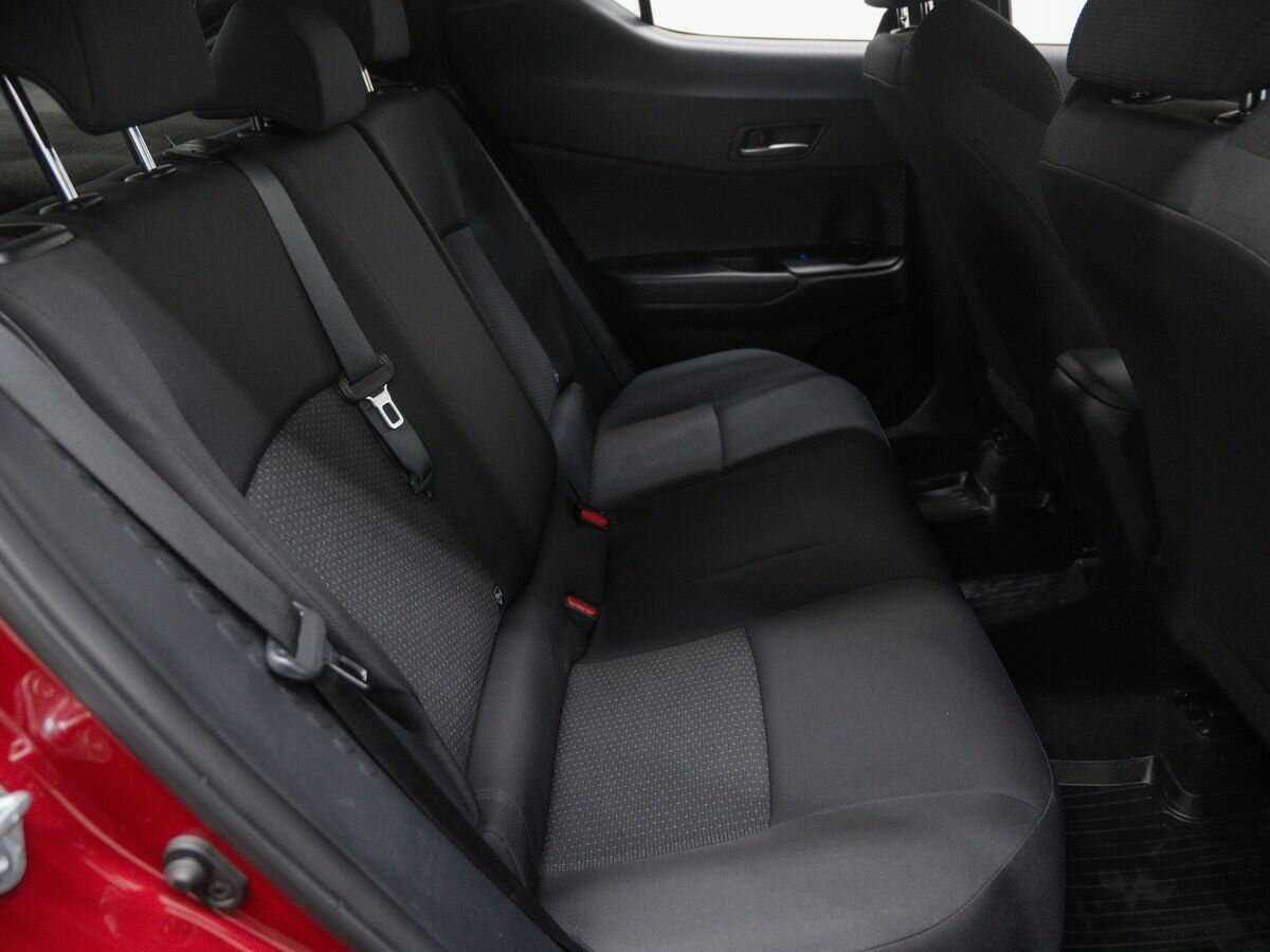 Toyota C-HR, 2018 - 91 000 км. | Фото №7