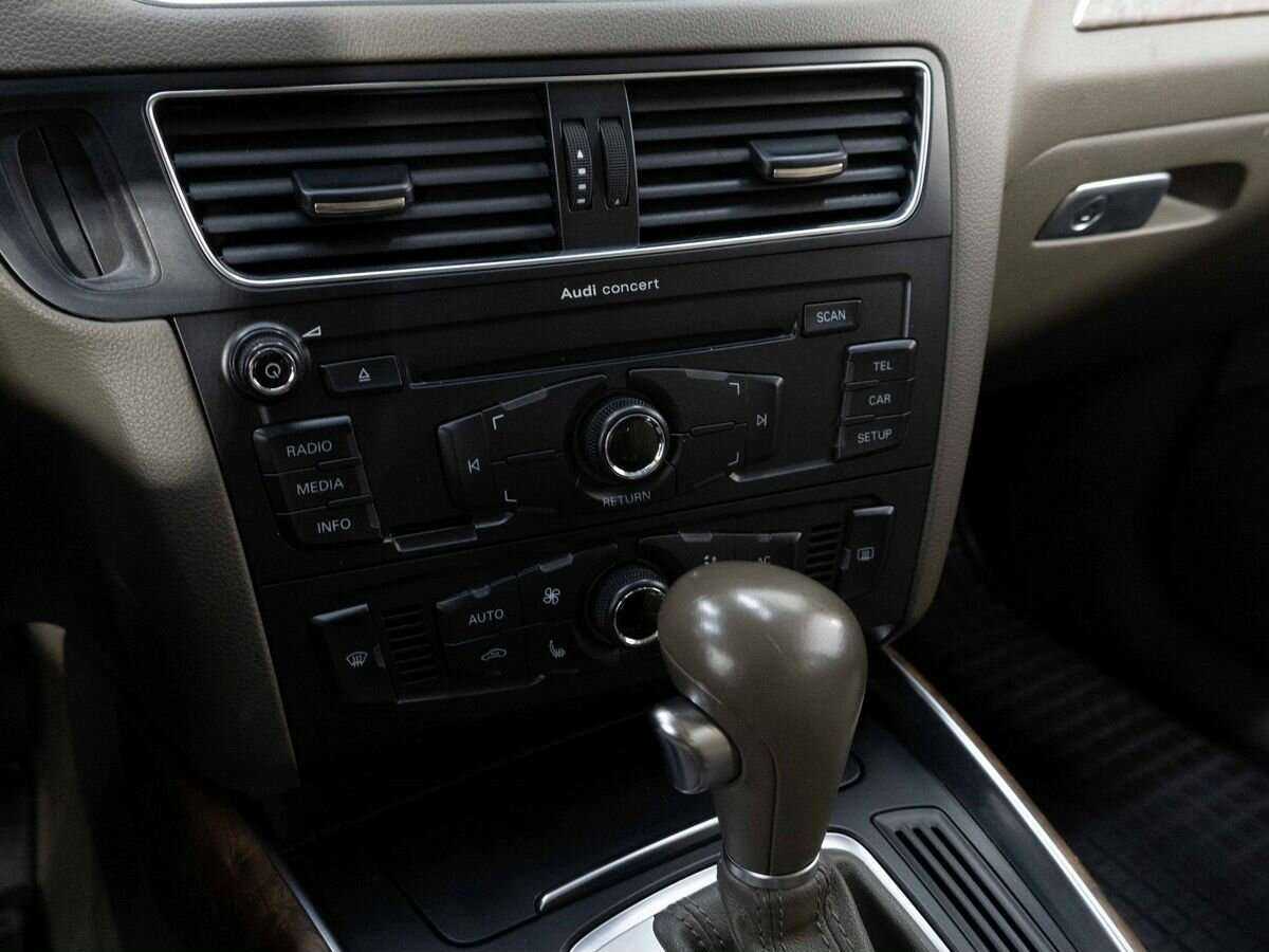 Audi Q5, 2011 Фото №17