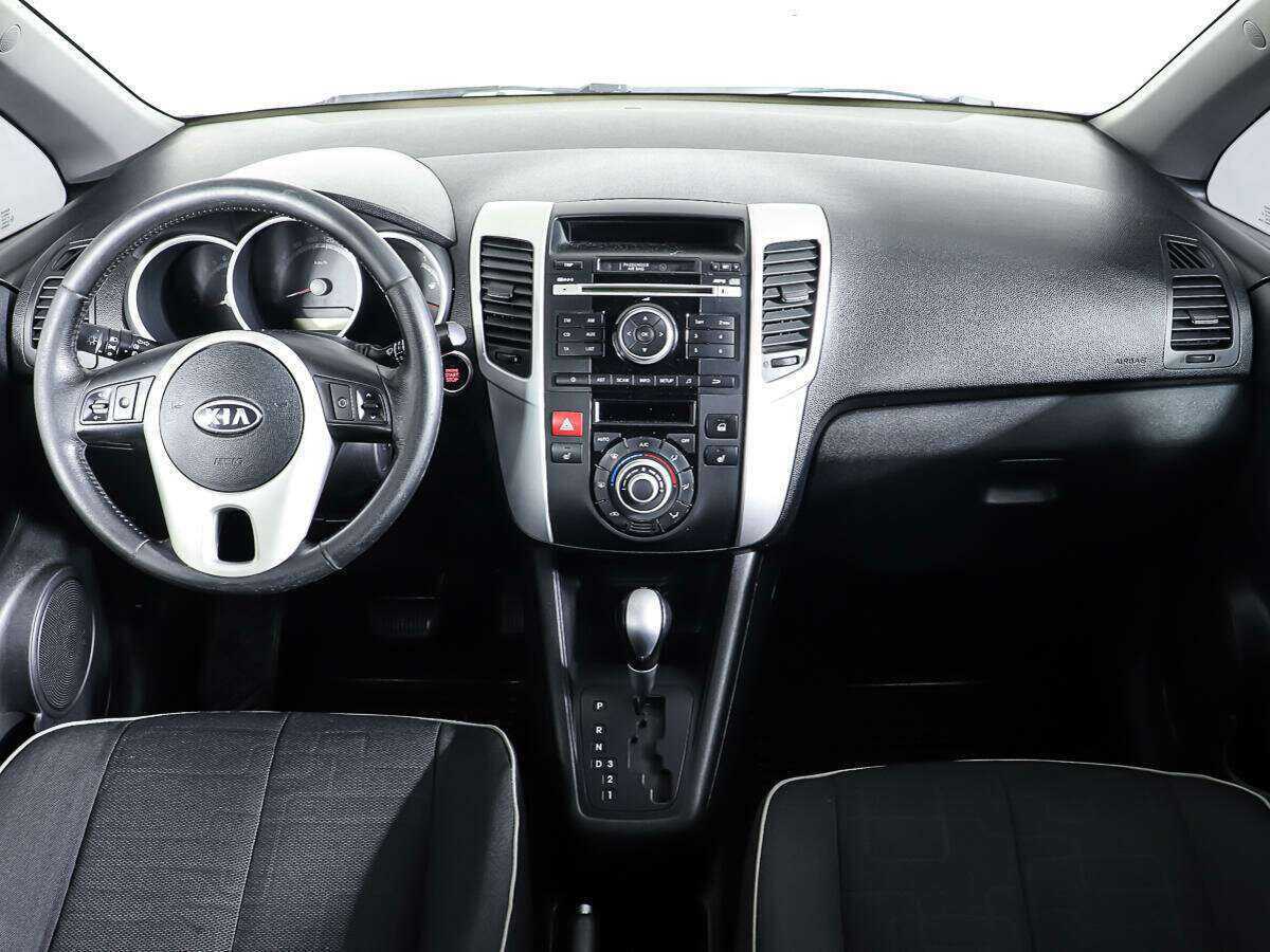Kia Venga, 2011 Фото №12