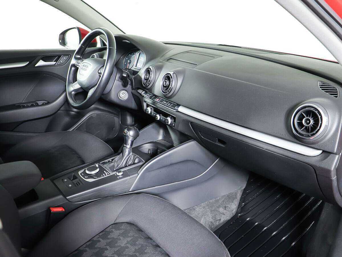 Audi A3, 2015 Фото №10