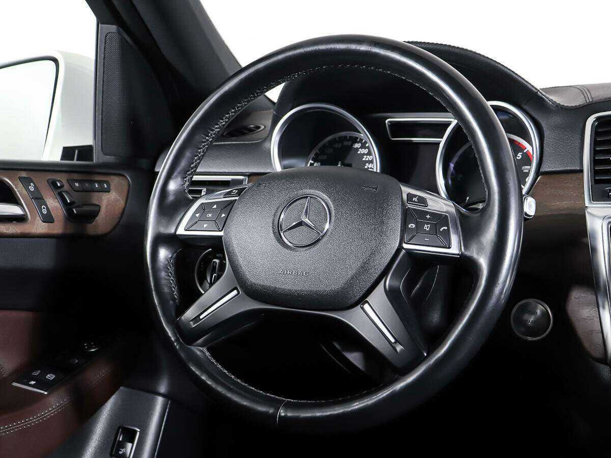 Mercedes-Benz GL-Класс 350 CDI BlueTEC, 2015 Фото №18