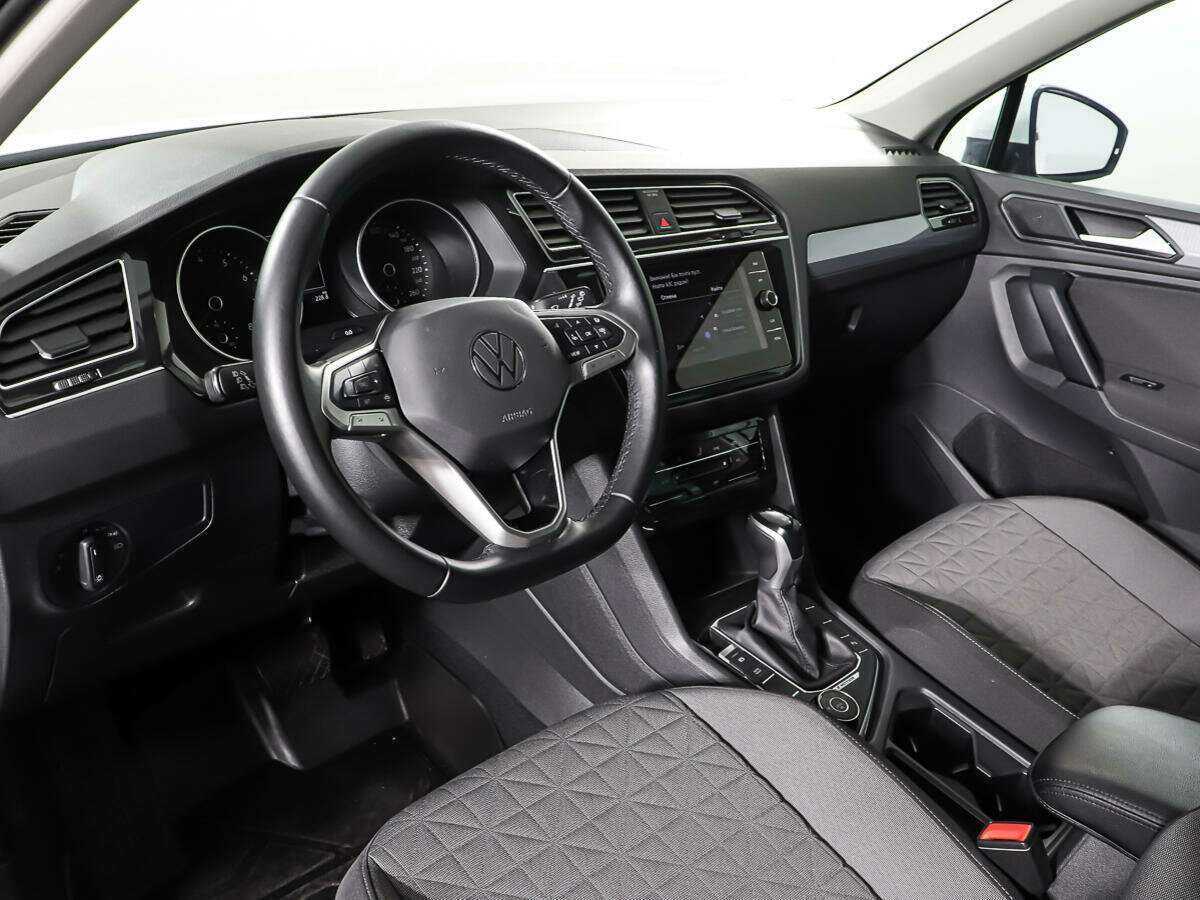 Volkswagen Tiguan, 2021 Фото №13