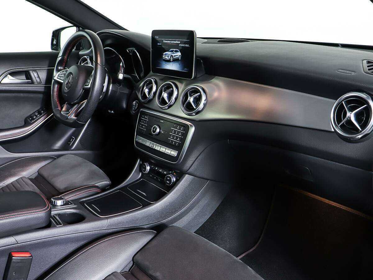 Mercedes-Benz GLA 250, 2018 Фото №8