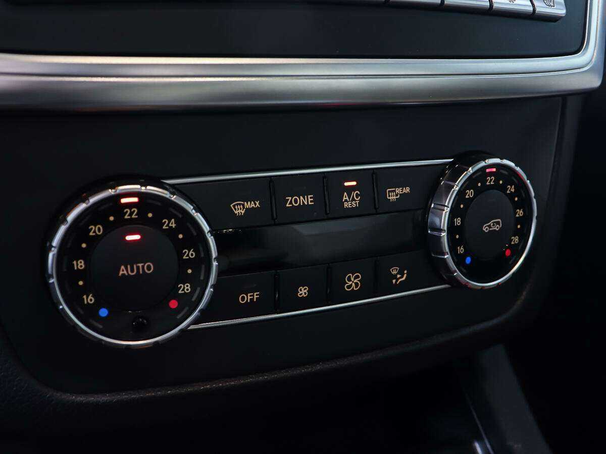 Mercedes-Benz GL-Класс 400, 2015 Фото №19