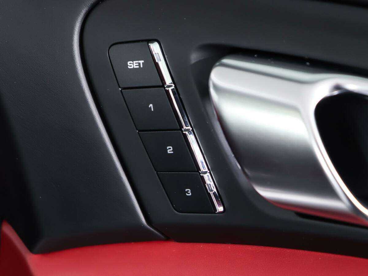 Porsche Cayenne, 2017 Фото №15