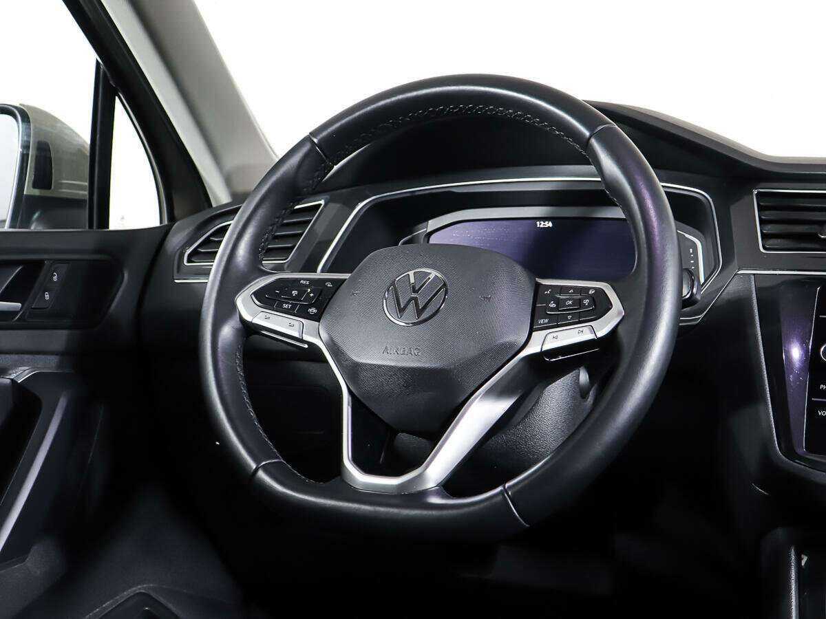 Volkswagen Tiguan, 2021 Фото №15