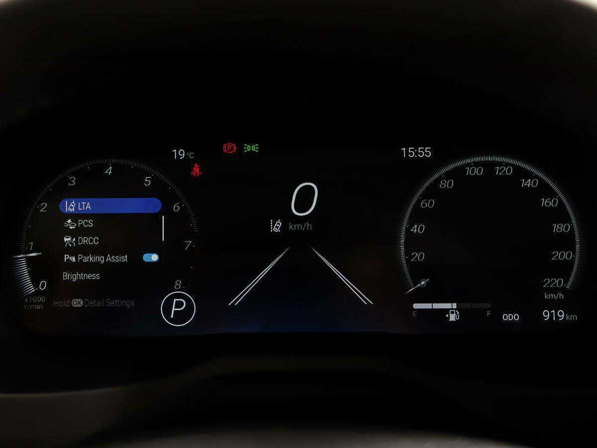 Toyota RAV4, 2023 Фото №13