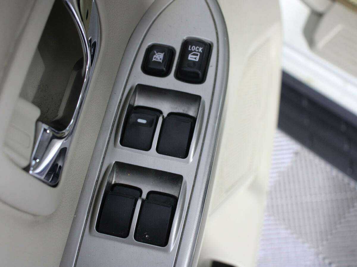 Mitsubishi Pajero, 2017 Фото №18