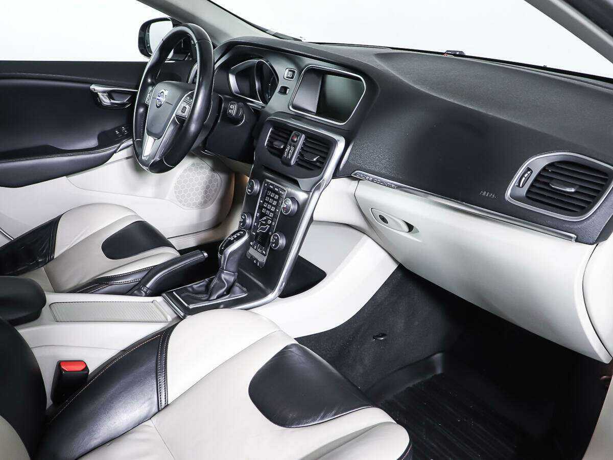 Volvo V40 Cross Country, 2013 Фото №9